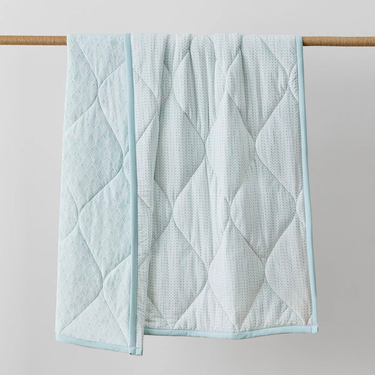 Casual Living Reversible Cooling Throw - 127cm x 177cm - Dotted Stripe Mist