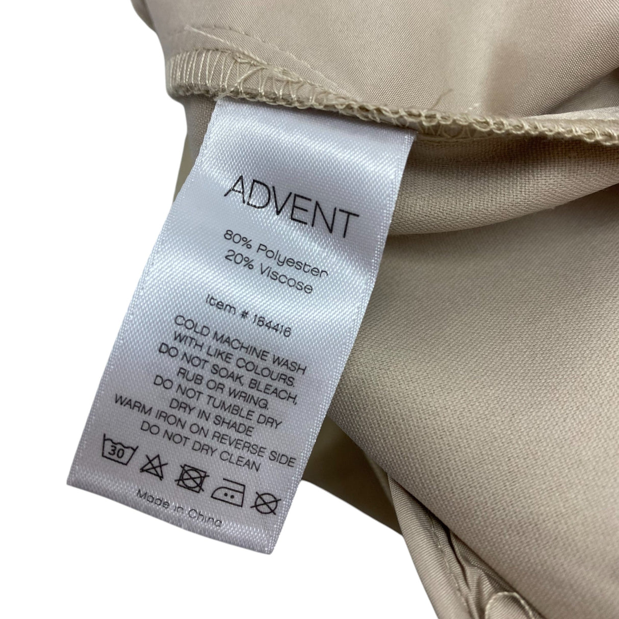 Advent Women's Tailored Pleat Shorts SIZE - Large