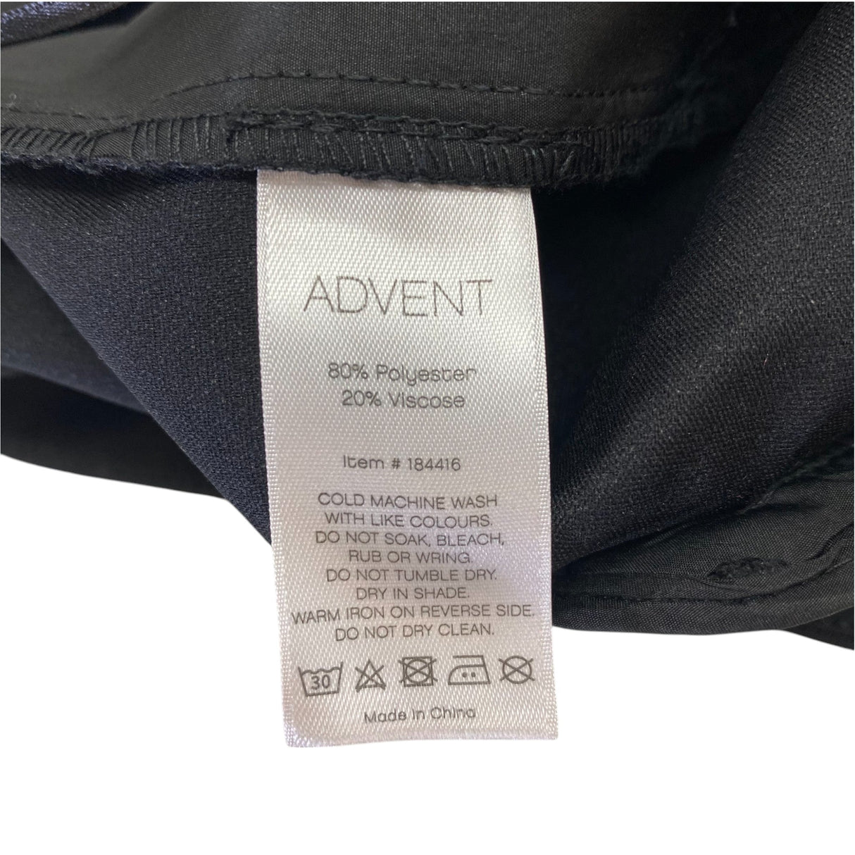 Advent Women's Tailored Pleat Shorts SIZE - Large