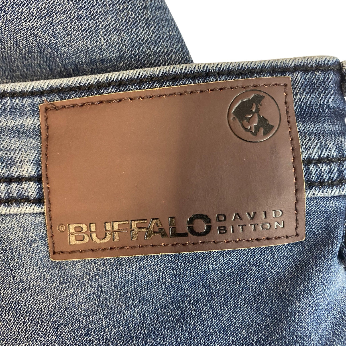 Buffalo Men's Slim Straight Stretch Jeans SIZE - 38