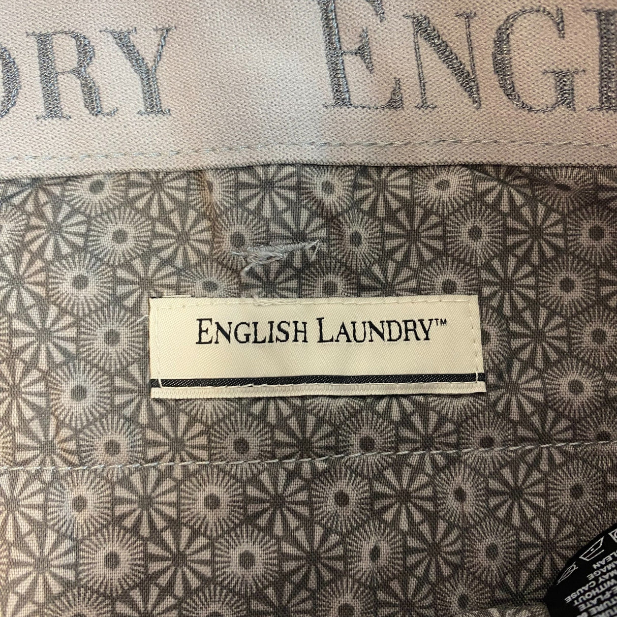 English Laundry Men's Straight Fit Flat Front Chino Pants SIZE - 40