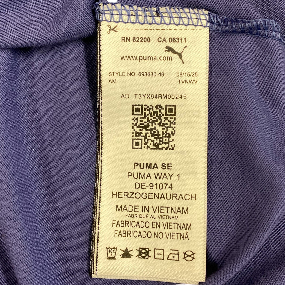 Puma Women's Casual T-Shirt SIZE - Medium