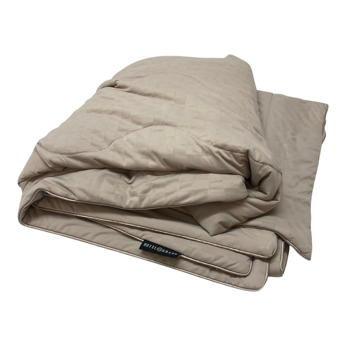 Hotel Grand EternaCool Cooling Comforter - Queen - 210cm x 210cm - Atmosphere