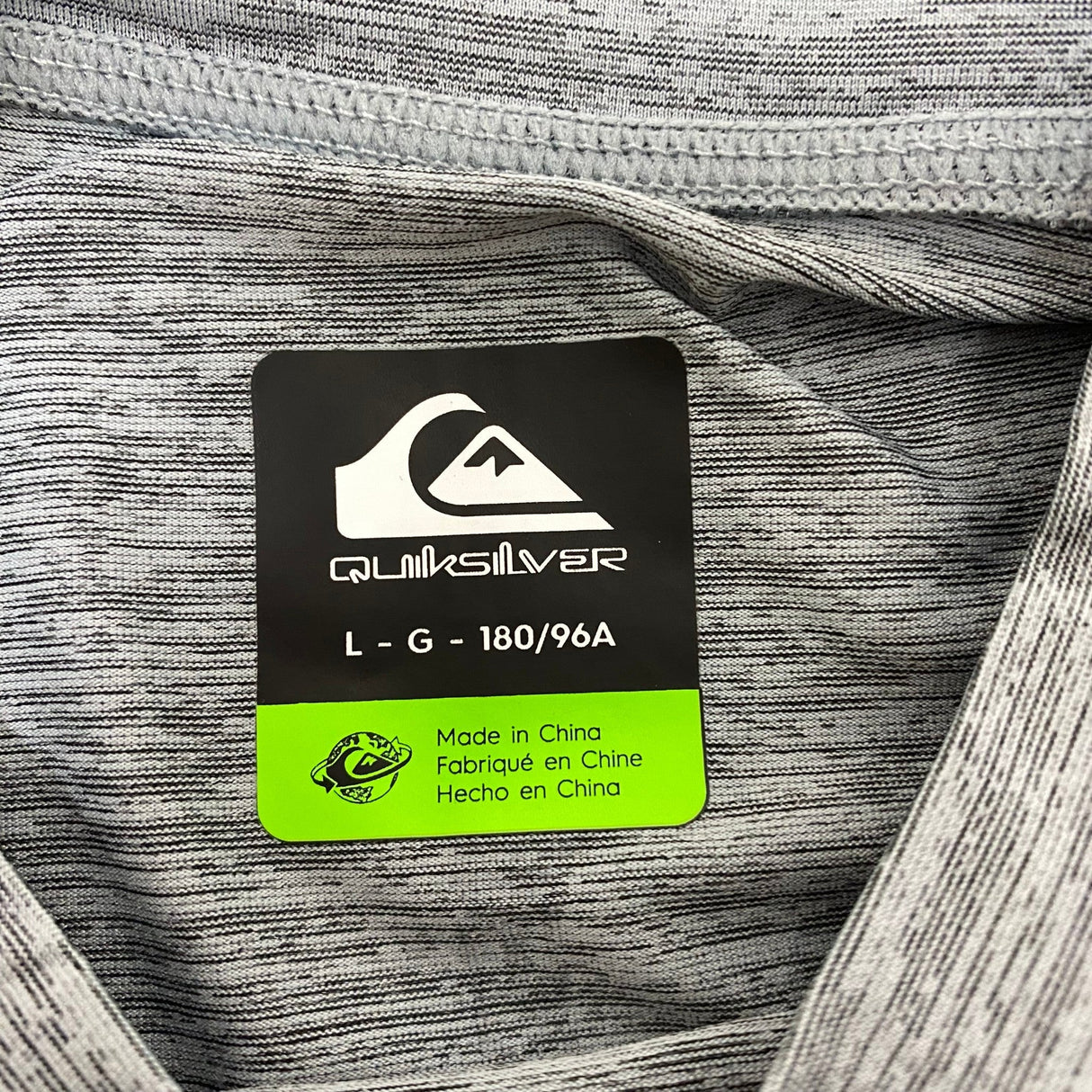 Quiksilver Kid's Rashguard Top SIZE - Large