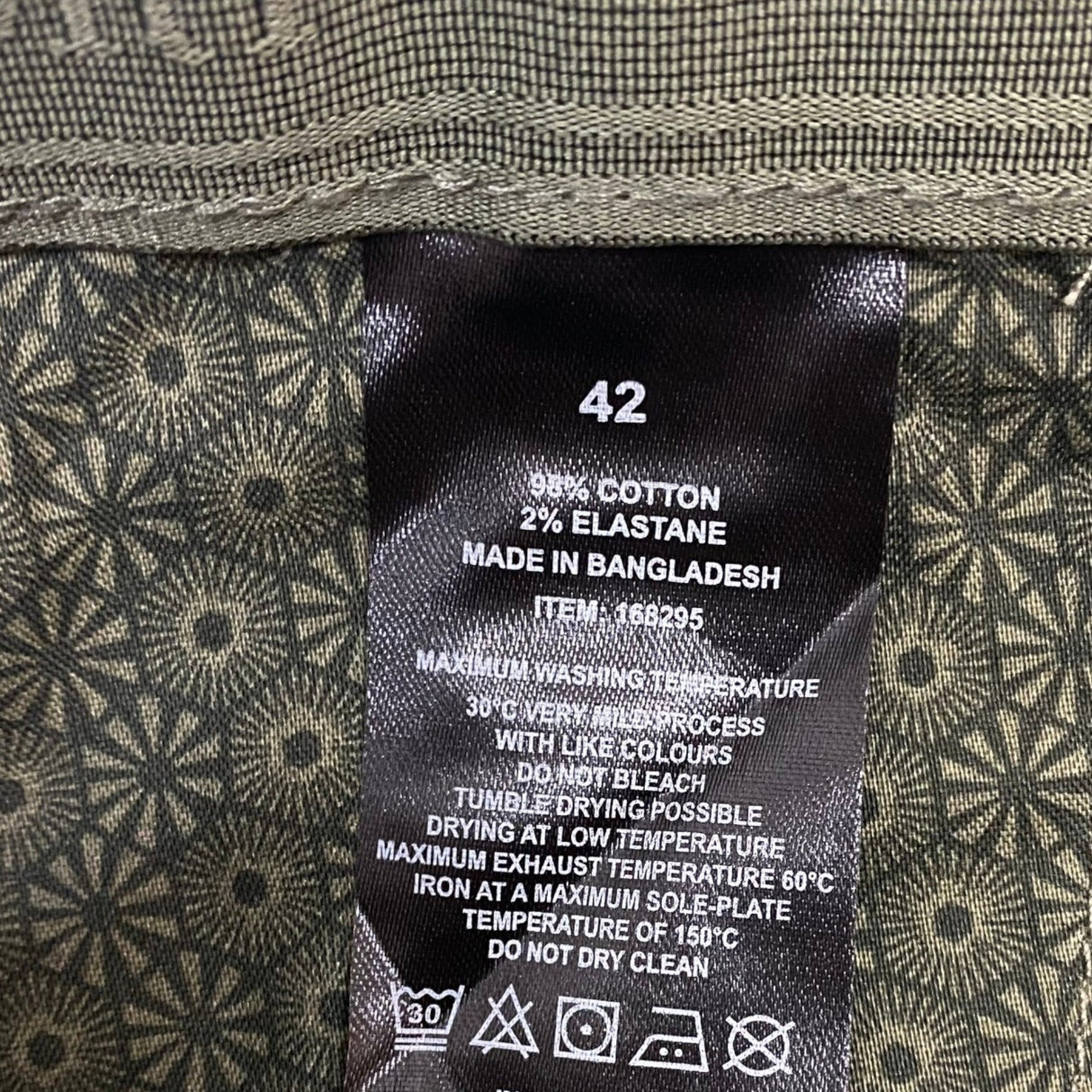 English Laundry Men's Flat Front Shorts SIZE - 42