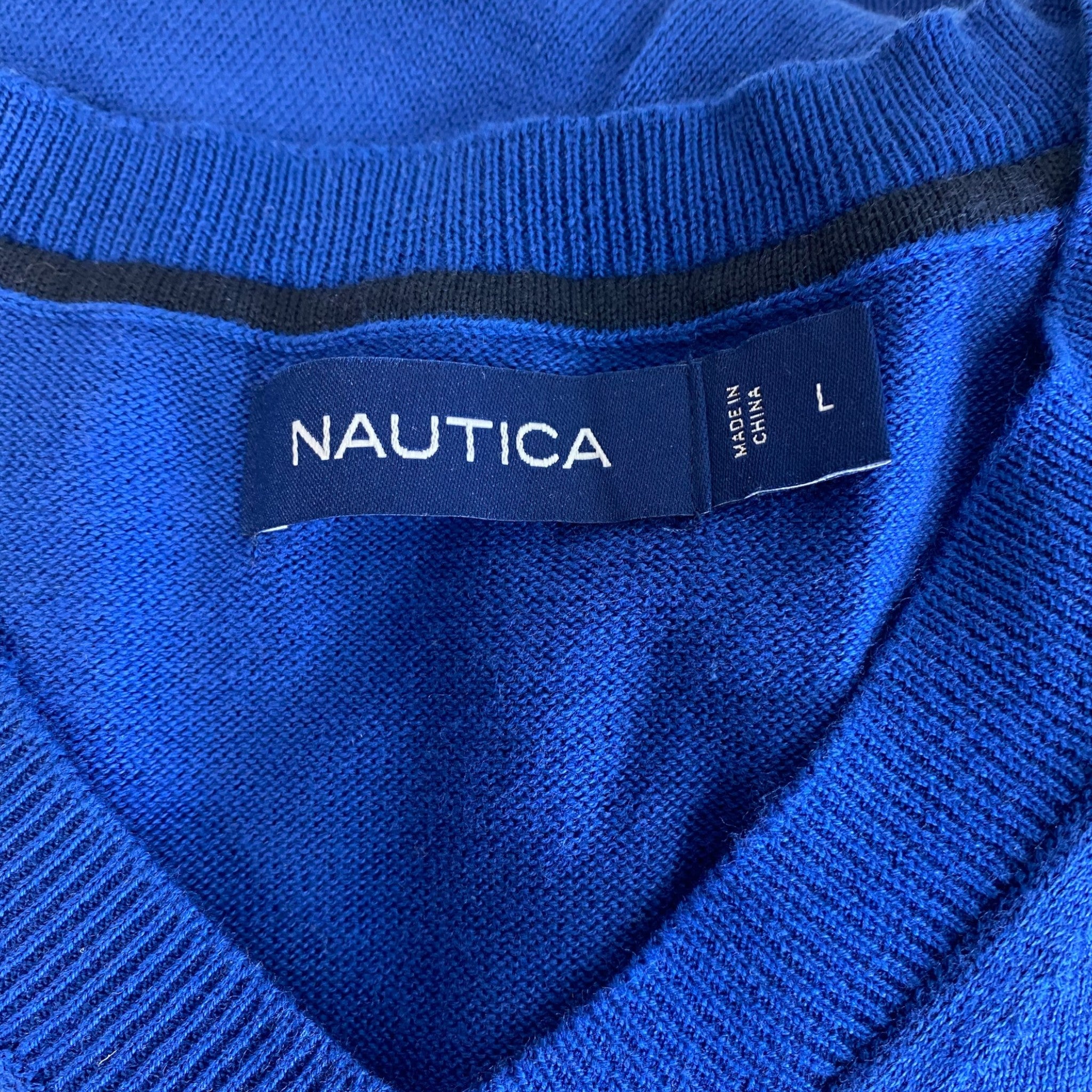 Nautica Men's Regular Fit V-Neck Sweater SIZE - Large