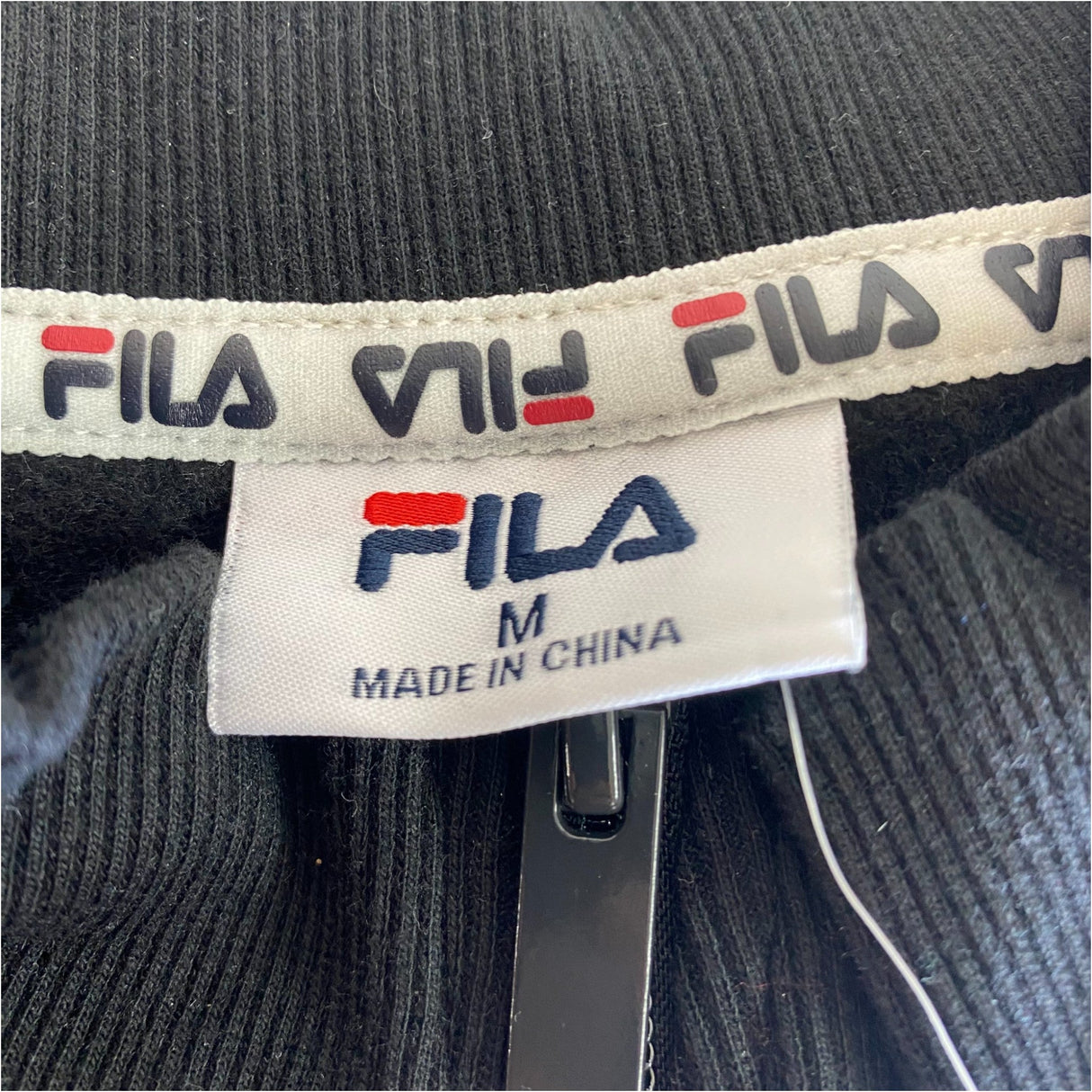 Fila Women's Cara Quarter Zip Top Sweater SIZE - Medium