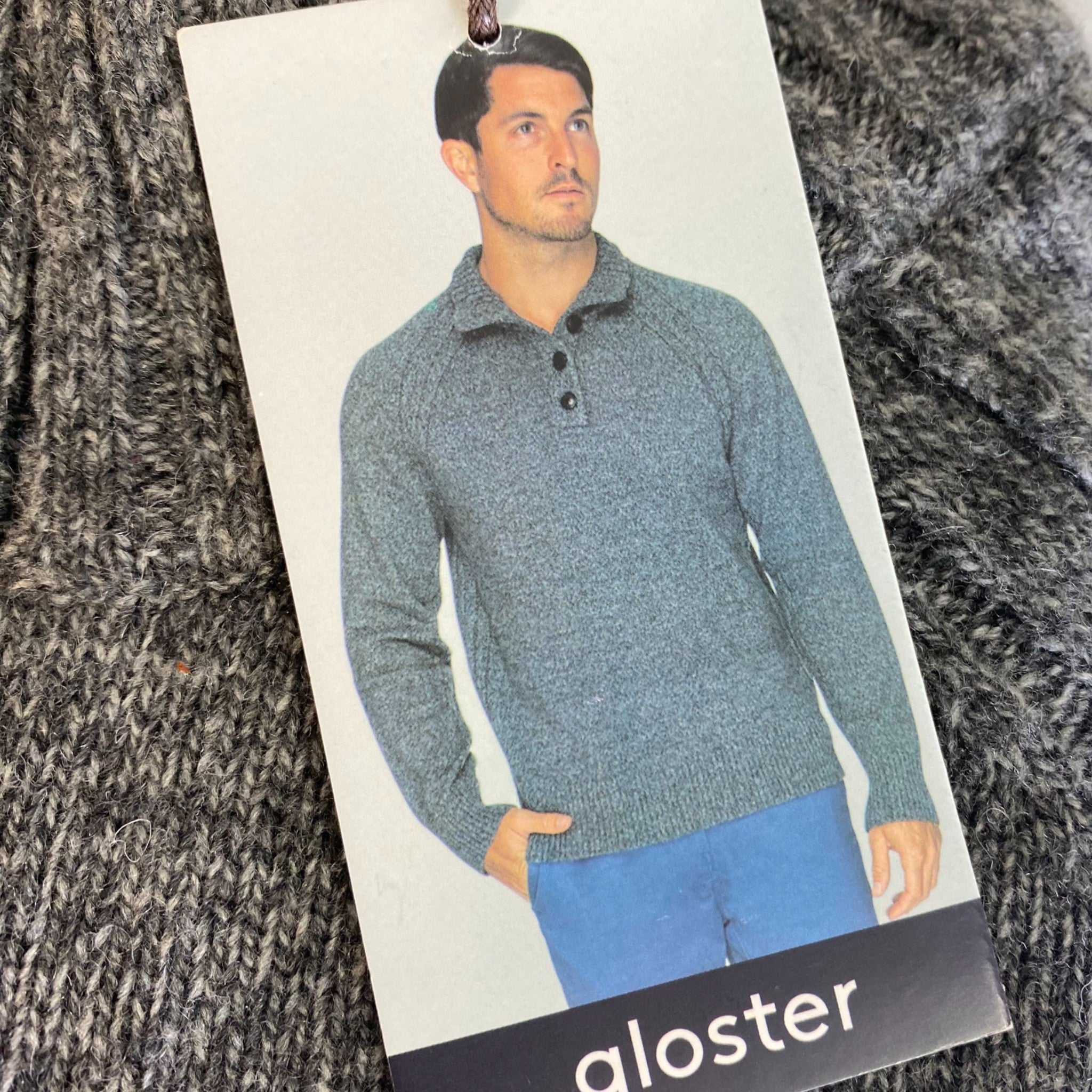 Gloster Men's 4 Button Raglan Wool Sweater SIZE - Large