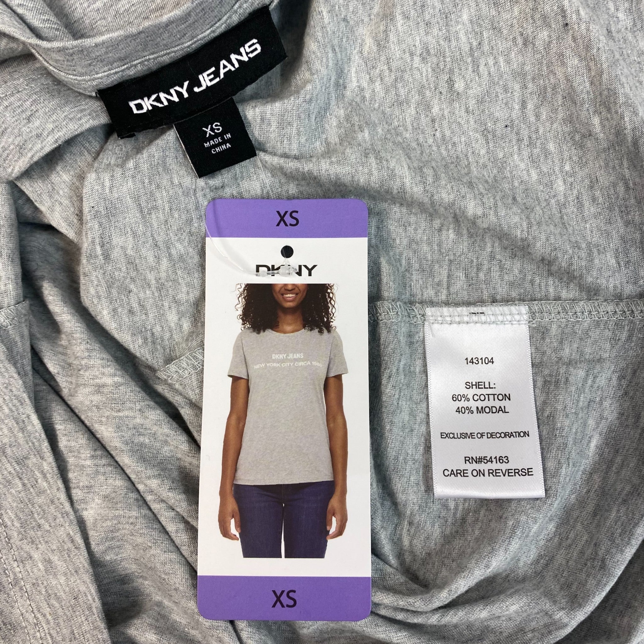 DKNY Women's Casual Fit T-Shirt SIZE - Extra Small