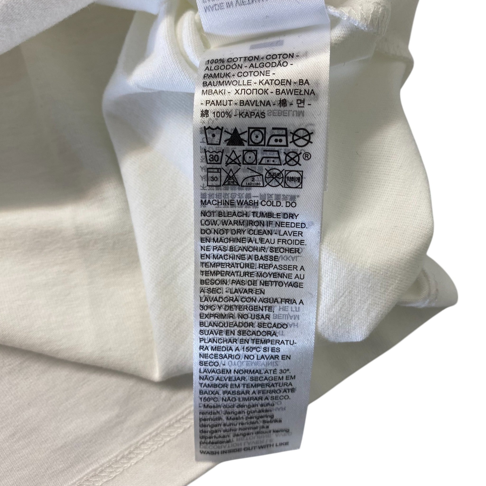 Levis Women's Standard Fit Tee SIZE - Extra Large