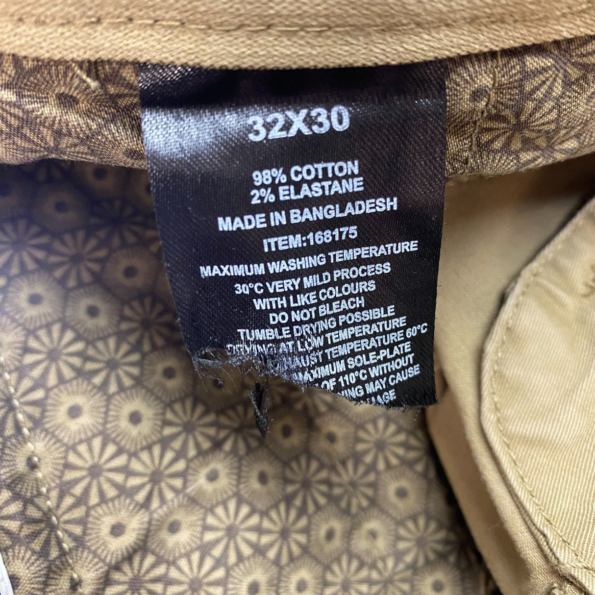 English Laundry Men's Straight Fit Flat Front Chino Pants SIZE - 32x30