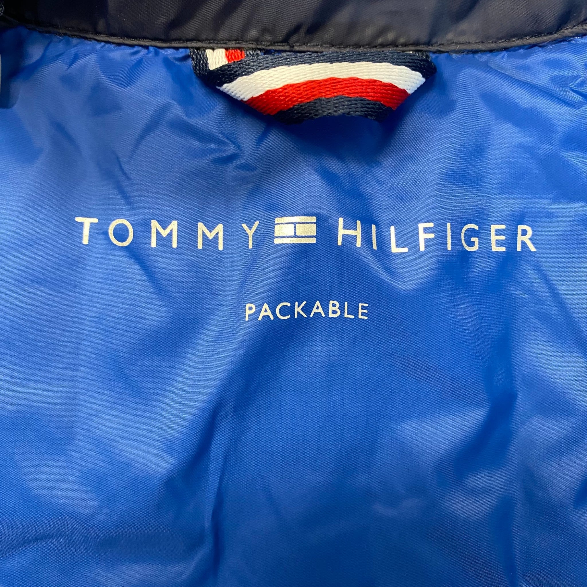 Tommy Hilfiger Men's Packable Jacket SIZE - Medium