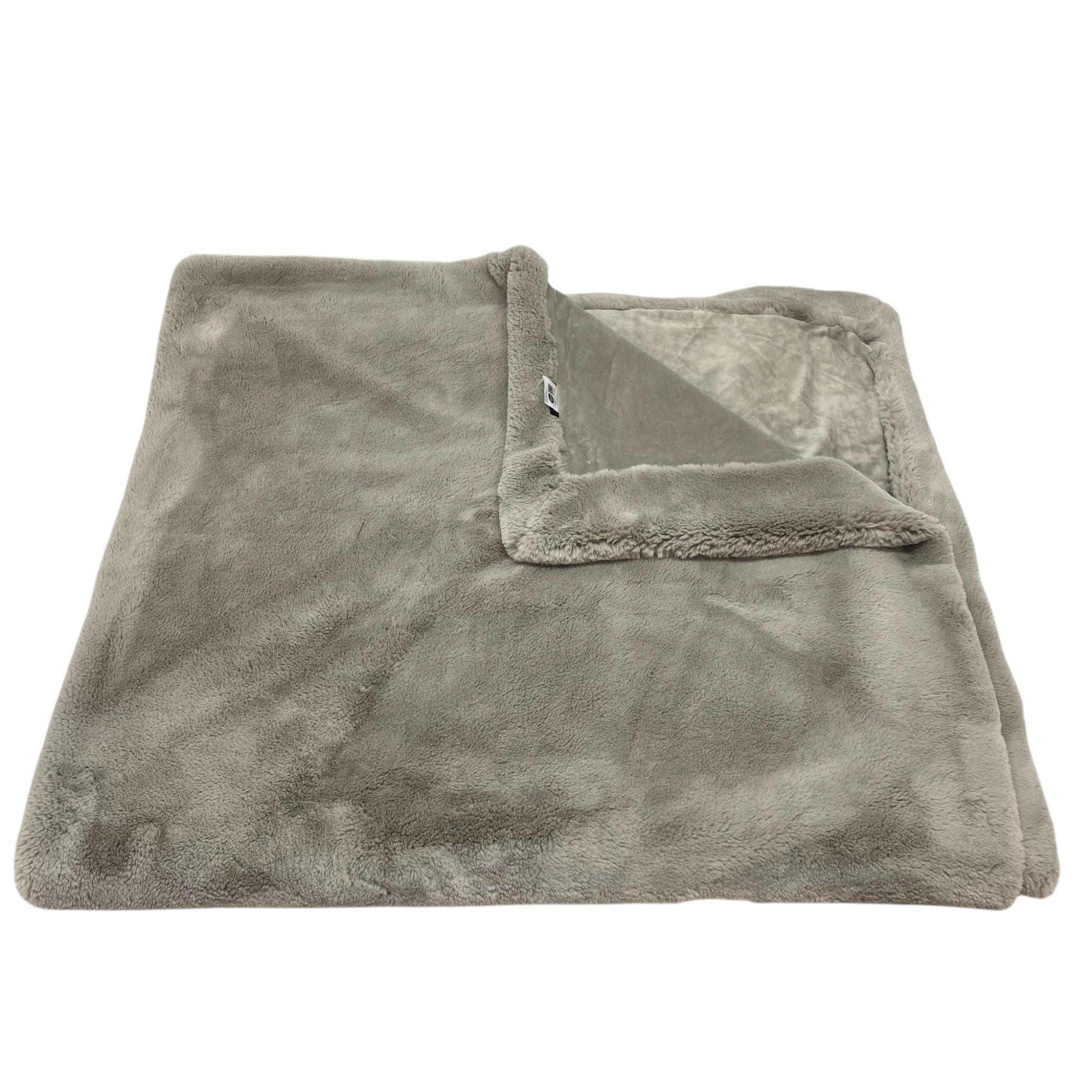 Mon Chateau Ultra Soft Faux Fur Throw - Dark Mushroom