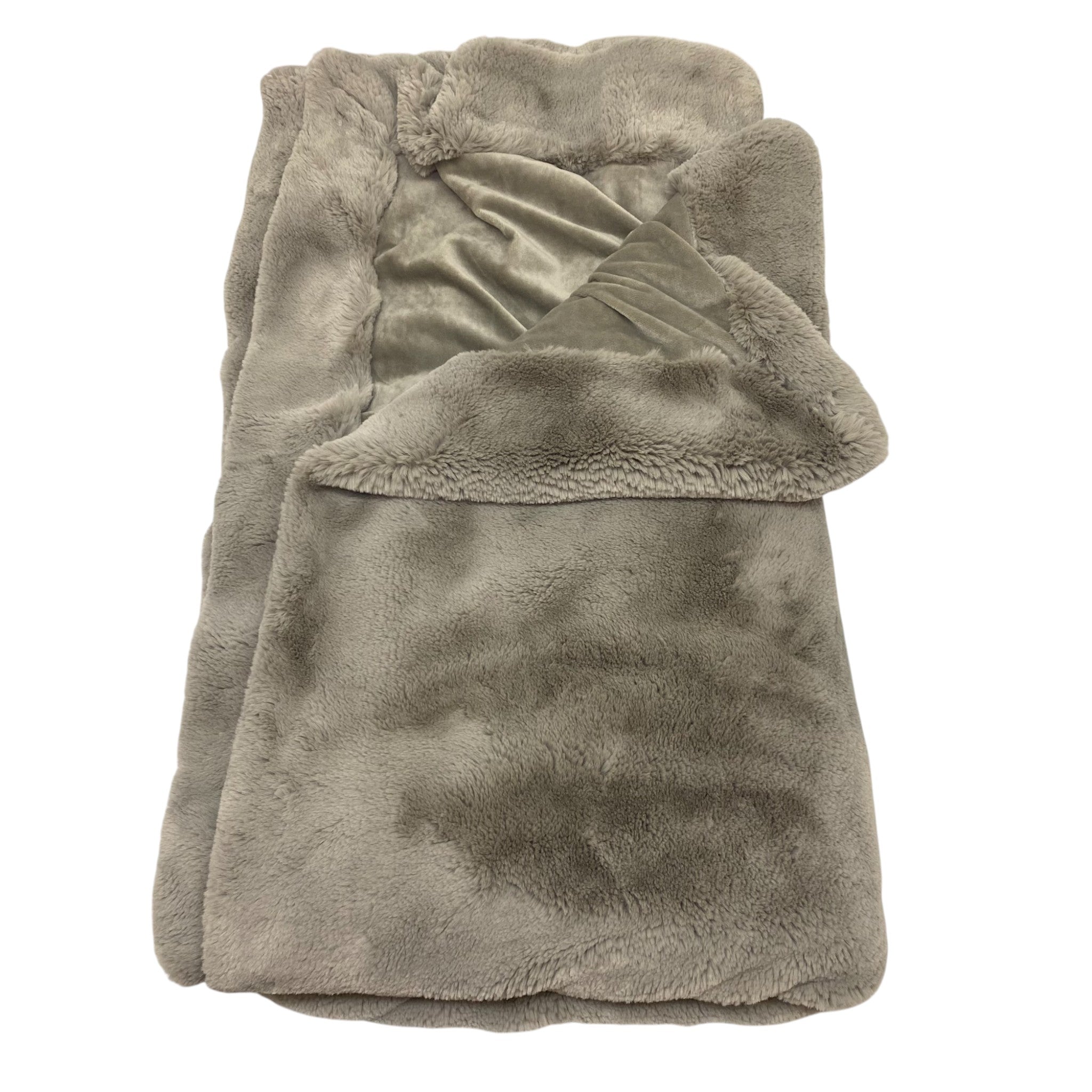 Mon Chateau Ultra Soft Faux Fur Throw - Dark Mushroom
