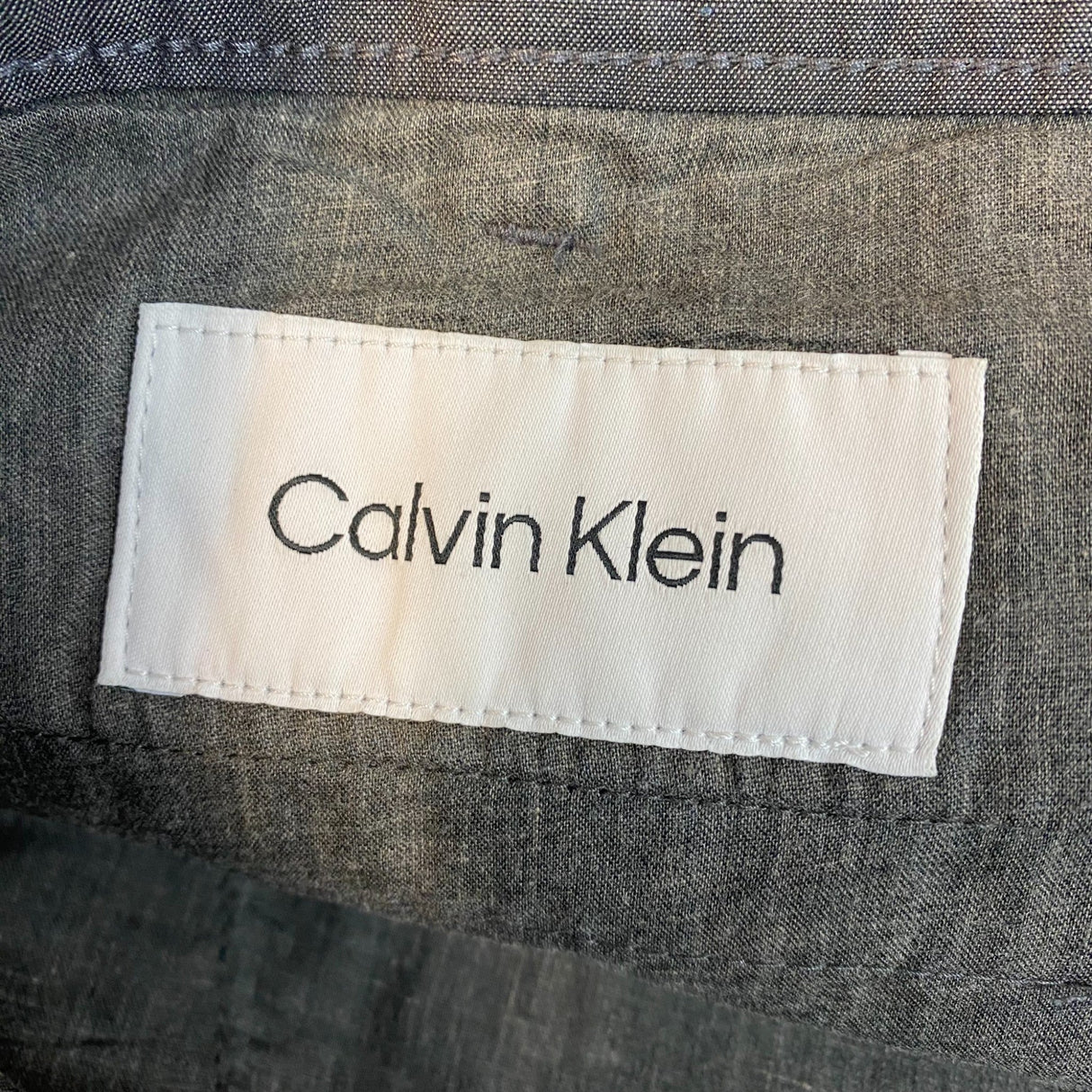 Calvin Klein Men's Regular Fit Shorts SIZE - 40