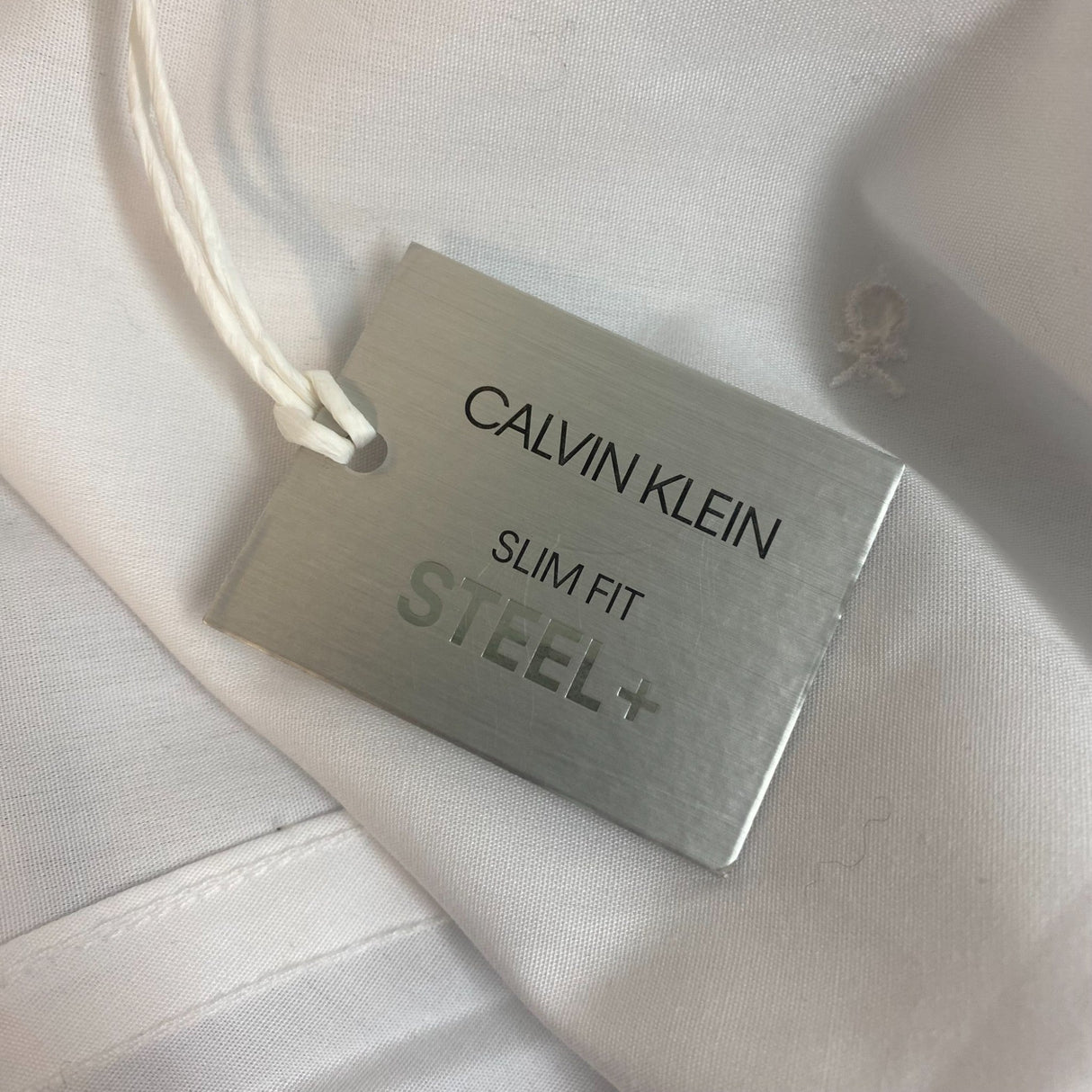 Calvin Klein Men's Slim Fit Steel+ Dress Shirt SIZE - 40