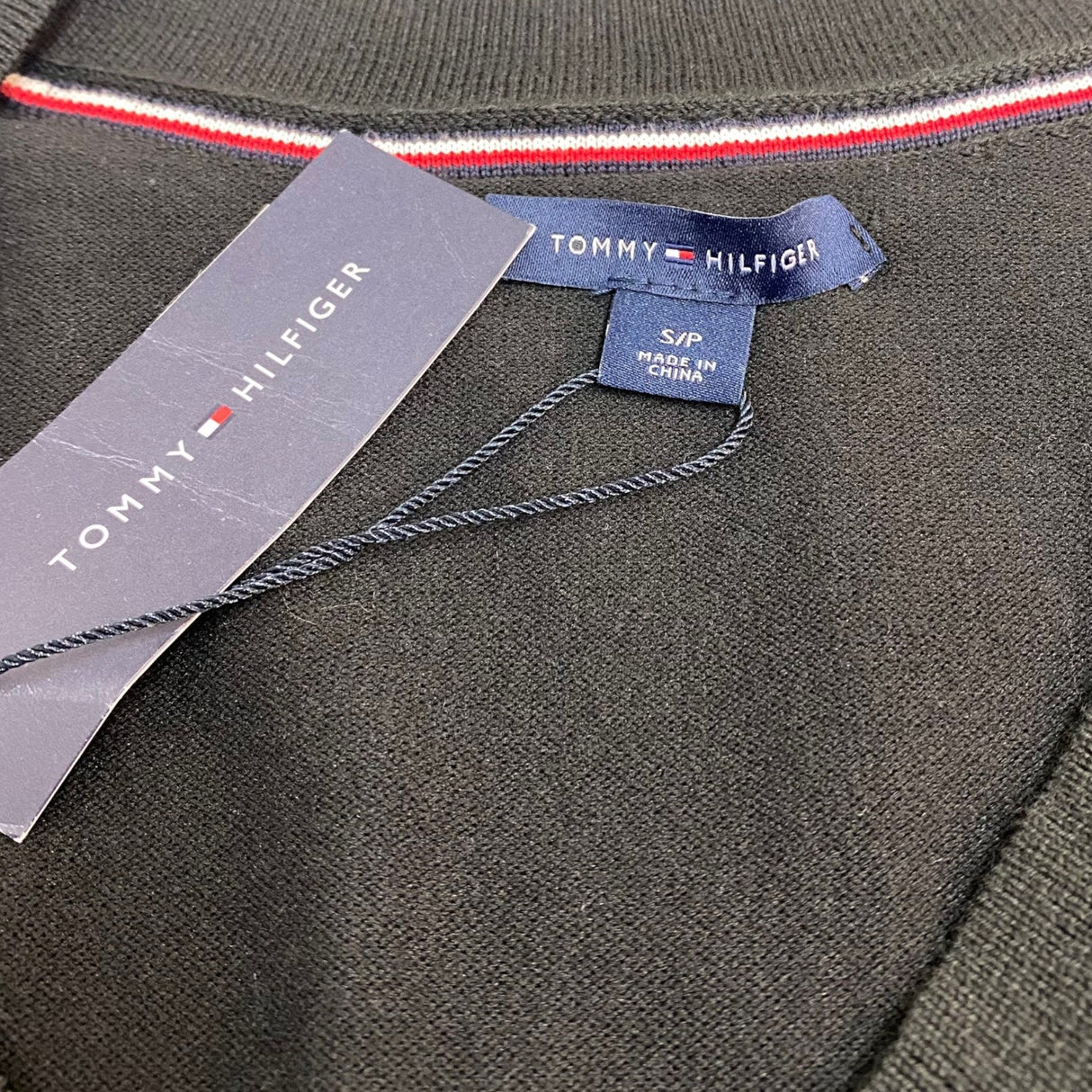 Tommy Hilfiger Women's Ivy V-Neck Knit Jersey SIZE - Small