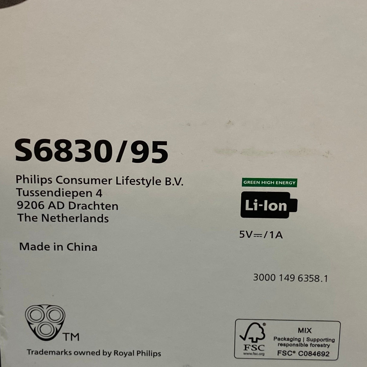 Philips Series 6000 Electric Shaver SkinIQ