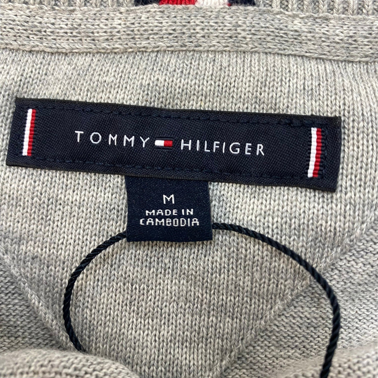 Tommy Hilfiger Men's Syracuse V Neck Sweater SIZE - Medium