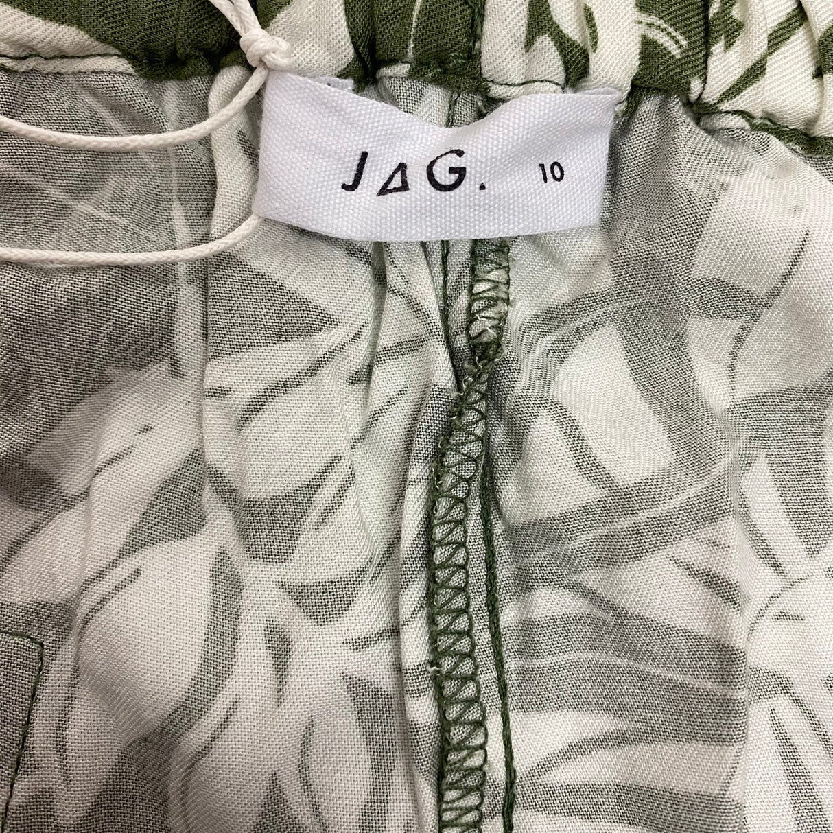 JAG Women's Relaxed Printed Shorts - Floral SIZE - 10