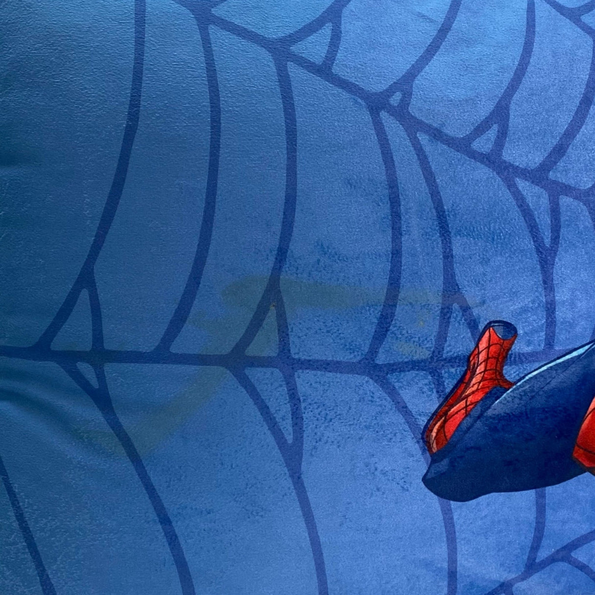 Jay Franco Spiderman Body Pillow - 51cm x 102cm