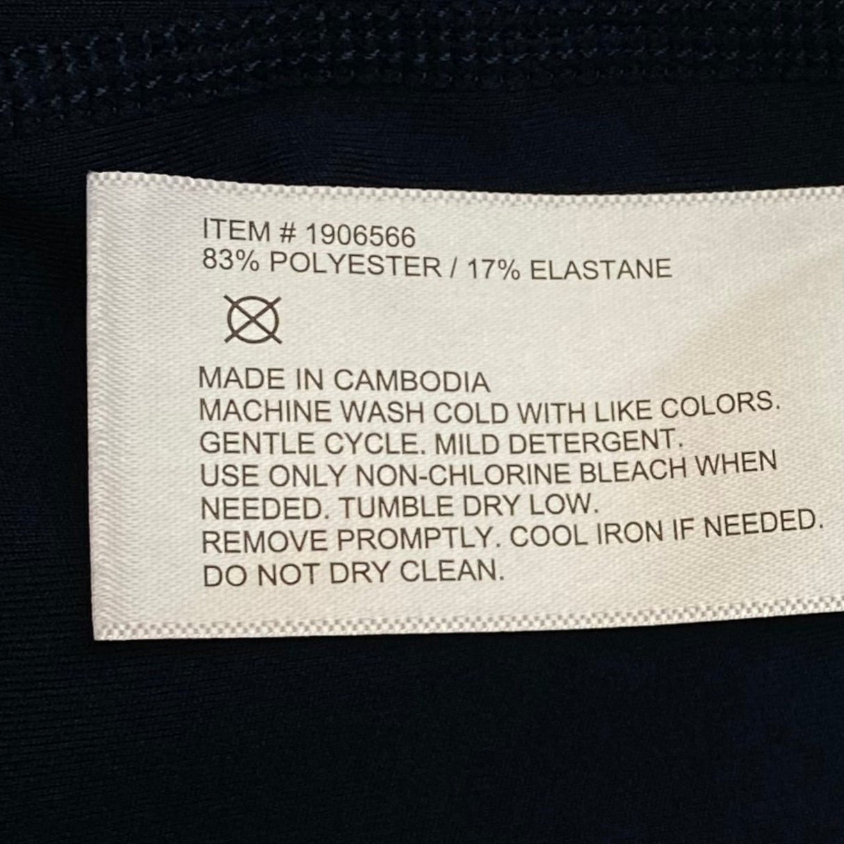 Danskin Women's Satin Stitch 7/8 Legging SIZE - Small