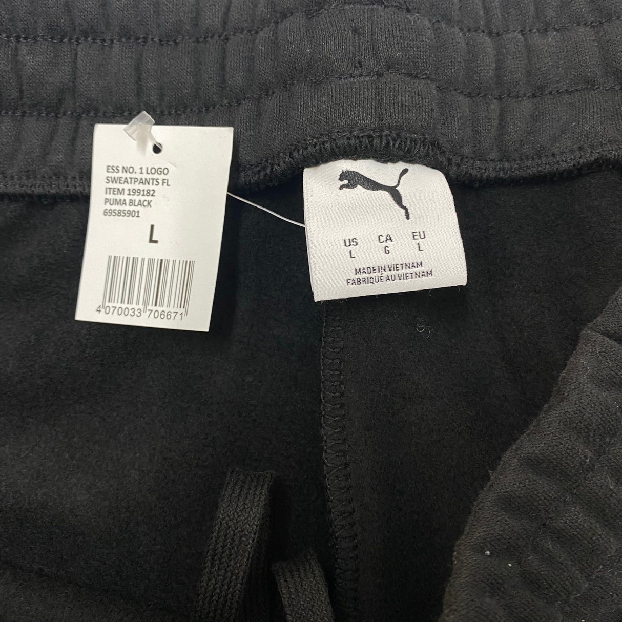 Puma Men's Essential Logo Sweatpants SIZE - Large