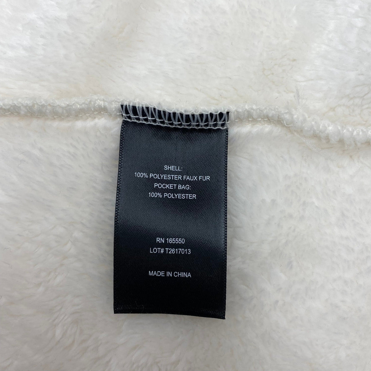 32 Degrees Women's Faux Fur Jacket SIZE - Large