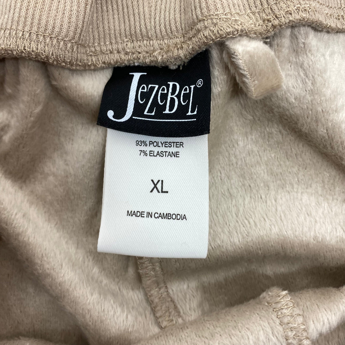 Jezebel Women's 2 Piece Velour Lounge Set - Tan SIZE - Extra Large